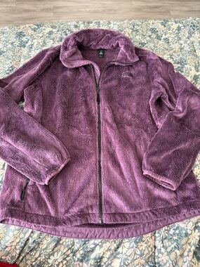 The North Face Women’s Plush Fleece Jacket - Purple